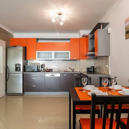 Stunning Location And Views!foothills Of Old Town! Apartman *